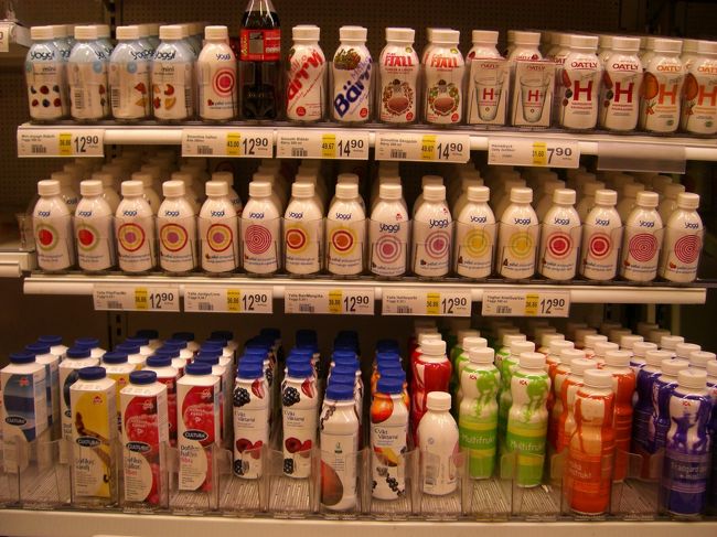 中央駅のスーパーマーケット。<br /><br />Ｙｏｇｇｙがいっぱい♪<br />かわいい姿を写真に撮るために、<br />全部正面を向けました☆