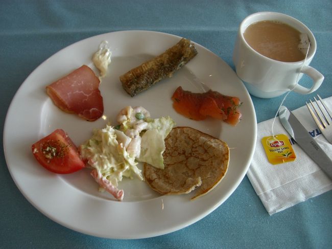 お腹いっぱいで一気にテンションの下がった<br />２皿目