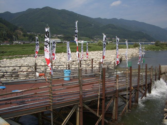 やな漁ができるやな場です。<br />今回はやな漁が出来なかったけど、やな場はできていました!!