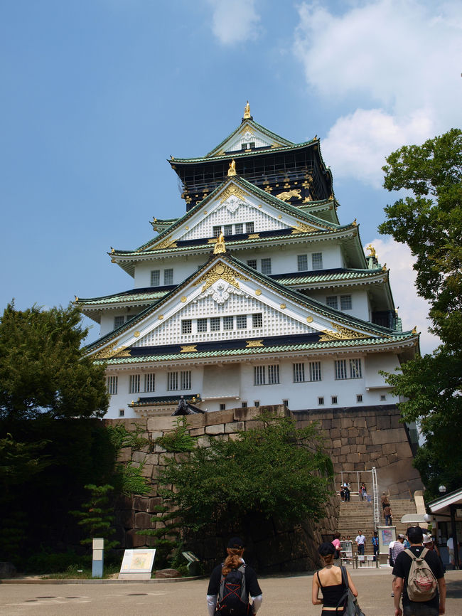 大阪城天守閣全景２