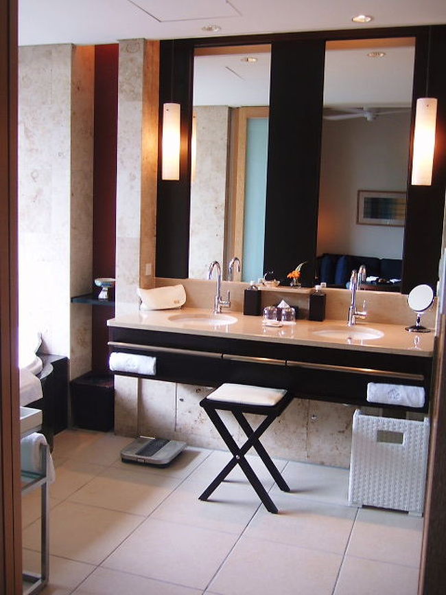 バスルームはこちら〜<br /><br />