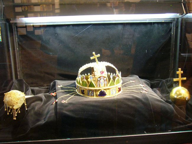 ハンガリー王国の王冠。