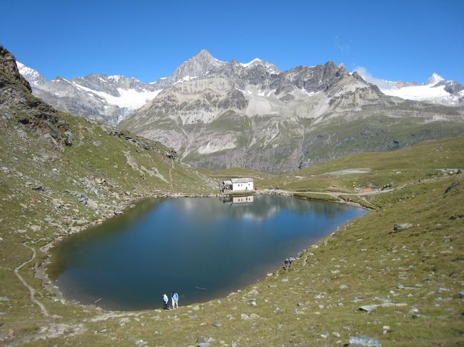マッターホルンに近づけるポイントのシュバルツゼーに。空も晴れてきています。