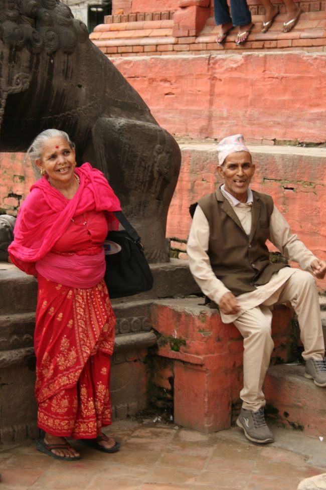 ダルバール広場 / Durbar Square<br />老夫婦