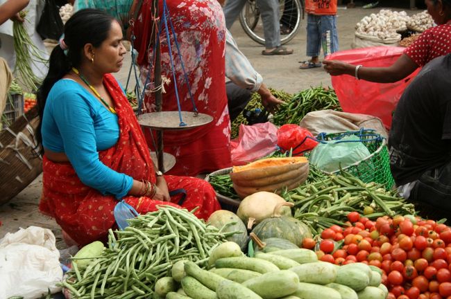 タメル地区/Thamel<br />アサンチョークの八百屋