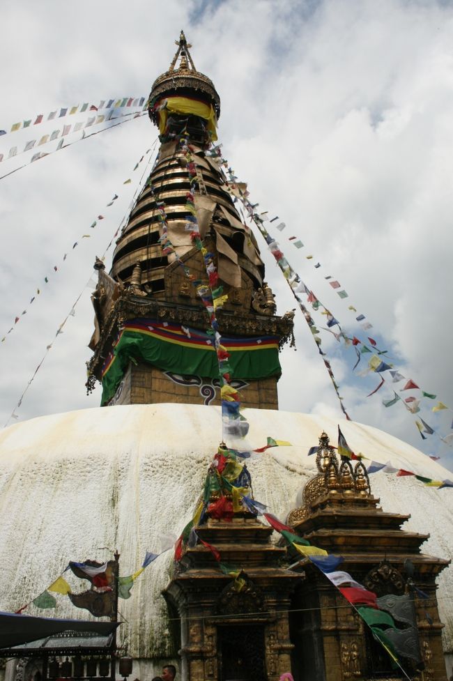 スワヤンブナート/Swayambhunath<br />ストゥーパ