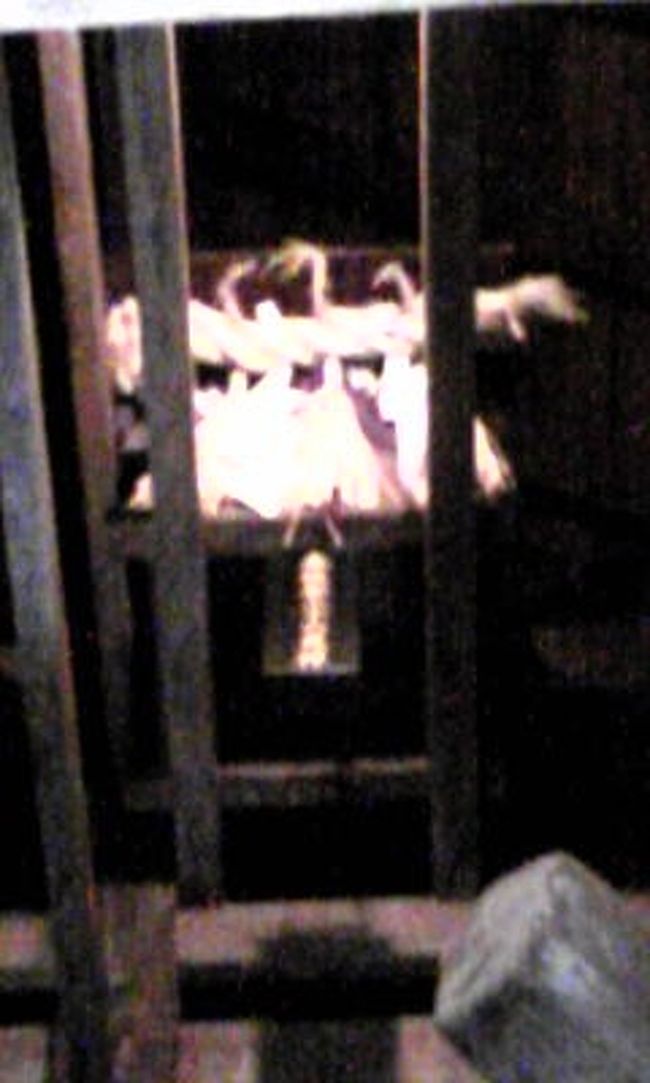 【松本城】<br /><br />二十六夜神<br />天守六階（最上階）の天井に祀られてます。<br /><br />六階は戦いの時、周りの敵の様子を見るところ（望楼）として使われていました。<br />天井は井桁梁でがっちりと組まれています。<br /><br /><br />