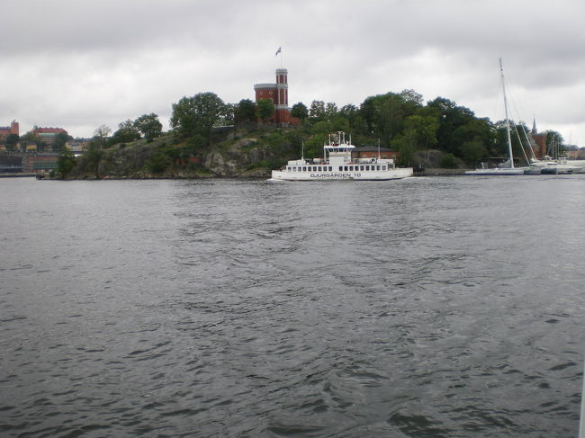 船に乗ってスカンセンのある島へ。