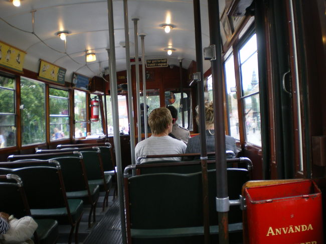 スカンセンから市電で博物館のほうへ。