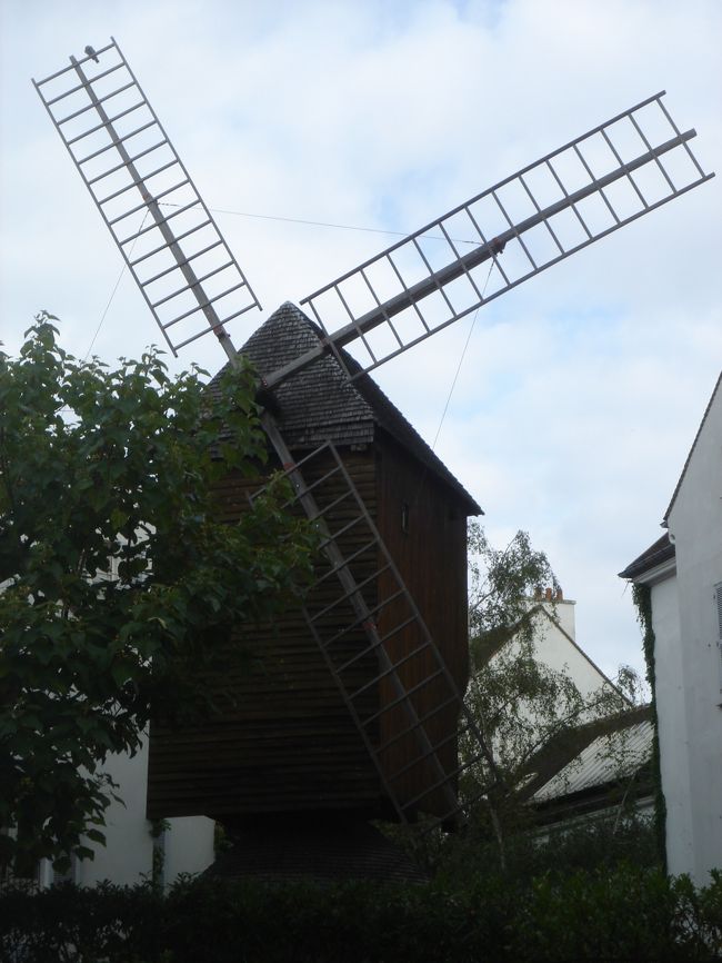 <br /><br /><br /><br /><br /><br /><br /><br />ムーラン・ド・ラ・ギャレット