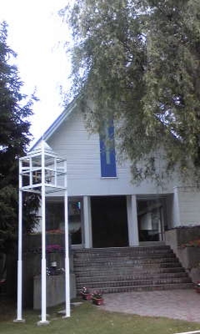 【アートランドホテル蓼科】<br /><br />朝食後、お庭を散歩しました。<br /><br />チャペルです。