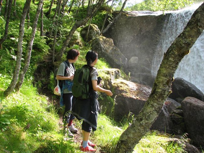 滝のところまで、戻ってきました。