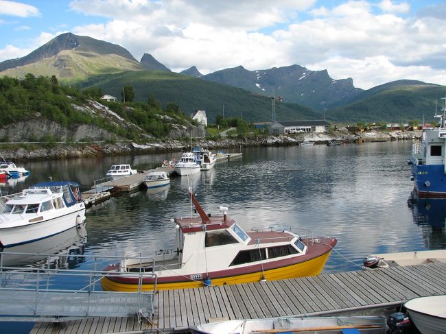下山後にKjopsvikという町に行ってみました。