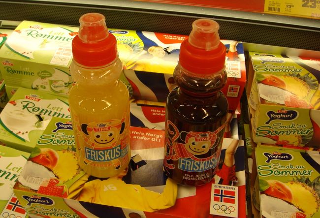 北欧の物価は高い！とつくづく感じます。<br /><br />何かお買い得品はないかと見回して・・・<br />容器が可愛いので、アップルジュースを買ってみた。<br />350円位、これならまだ安い方！<br /><br />北欧では暮らしていけない・・・