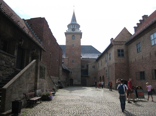 アーケシュフーシュ城。