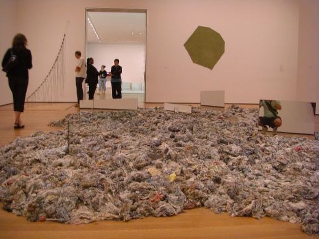 ゴミかな。<br />なんでもアートってよくわからないけど、<br />自分が面白いとか興味をもったらそれはアートなんじゃねい。