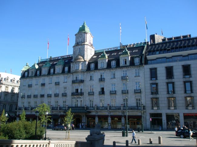 国会議事堂（？？）確信はなし。