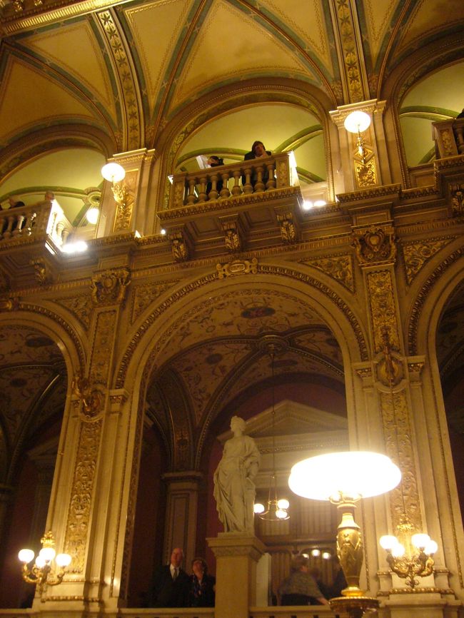 隅々まで凝っています。<br /><br />