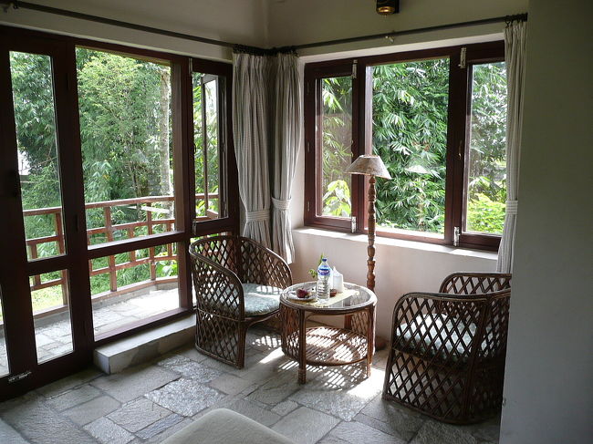 ポカラの宿はリゾート風でオシャレなこじんまりしたホテルです。<br /><br />（http://homepage3.nifty.com/mums/）