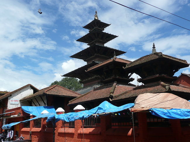 パタン<br /><br />ネパールには二つしかない五重の塔<br />