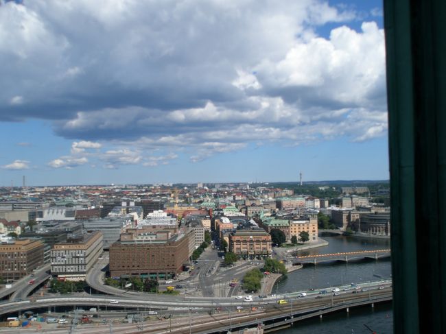 市庁舎の塔の上からの眺めです。