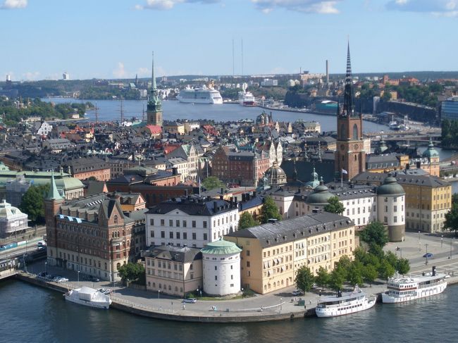 市庁舎の塔の上からの眺めです。ガムラ・スタンが一番美しく見えます。