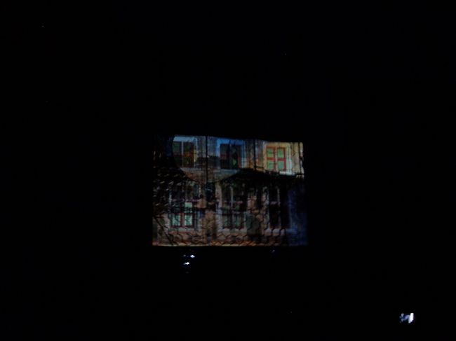 メムリンク美術館が、デジタル掛け軸　状態に