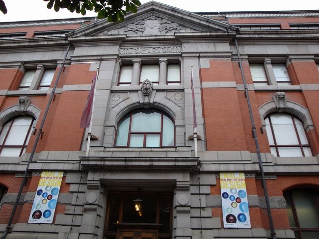 ノルウェー工芸美術館。北欧の陶器や椅子など、デザインセンスのよい品々が展示されています。北欧デザイン好きには必須の美術館です。