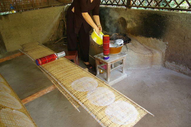 ベトコン（解放軍）の人たちがたべていたでんぷんを引き延ばしたもの。