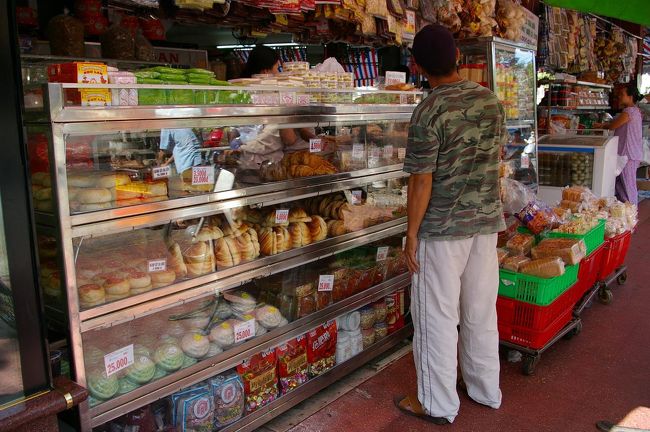 もともとフランスの植民地だったという事もあり、フランスパンをはじめとしてパンが充実。<br />実際にたべてみましたが、なかなかおいしくてパン好きにはたまりませんでした。