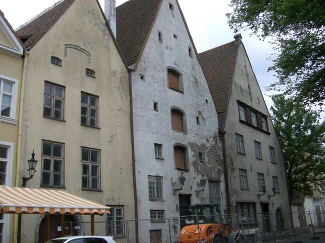 三人兄弟<br /><br />こちらはボロボロ