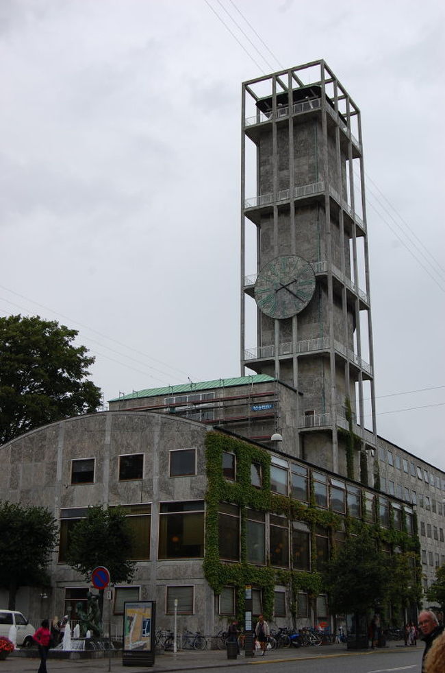 オーフス市庁舎 ヤコブセンの建築を訪ねて』オーフス(デンマーク