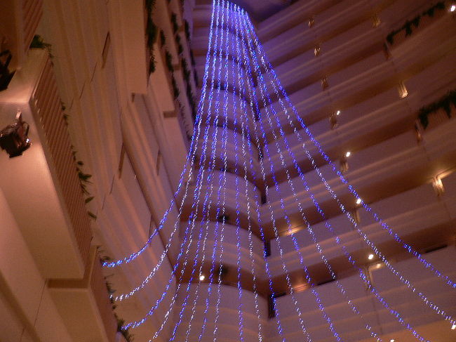 お食事後は「三線体験」をさせていただきました。