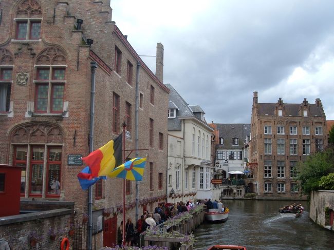 昼間の運河は渋滞