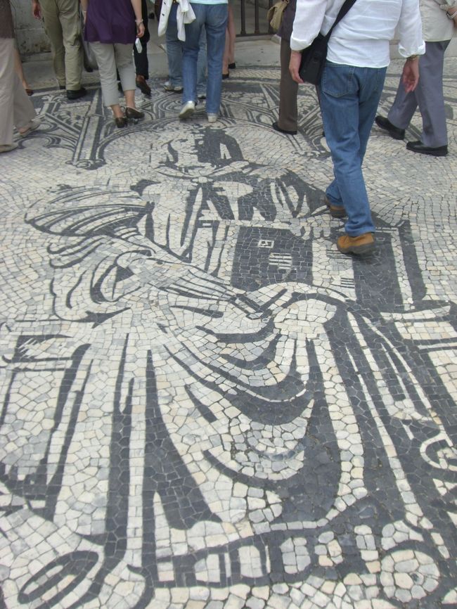 コインブラ大学の「無情の門」。<br />