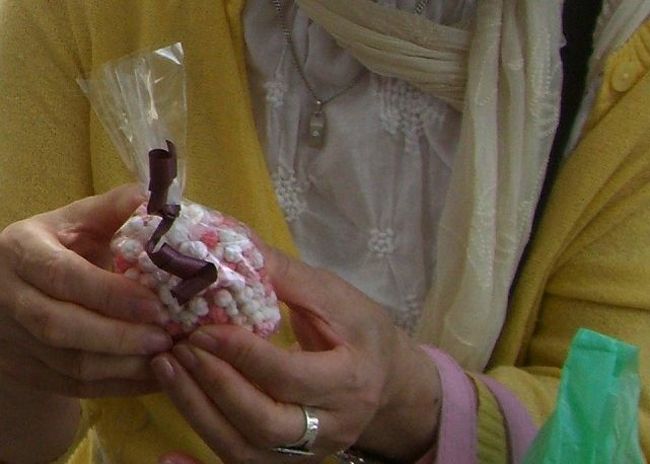 コインブラのお菓子屋（カフェ）にてポルトガル発祥の「金平糖」（コンフェイトconfeito）を遂に発見。