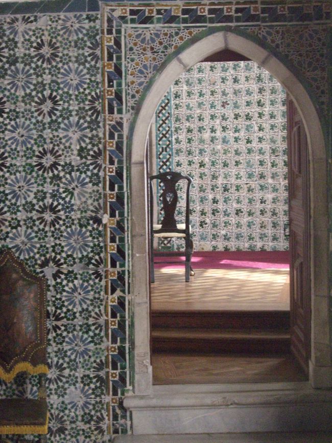 色々な種類の美しいタイルを鑑賞できます。