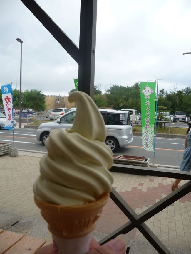 やっぱりご当地ソフトクリーム♪<br />梨味！