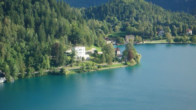 ブレッド城の上からの景色です。