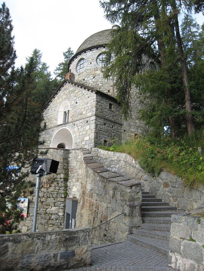 サンモリッツには、スイスを代表する画家のひとりである、セガンティーニ美術館もあります。