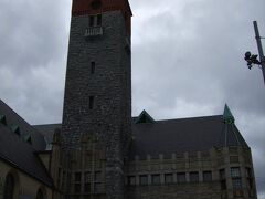 まだ1時間くらい時間があったので、国立博物館に行ってみることにします。