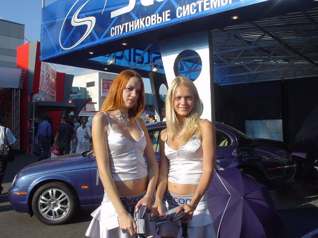 ロシア１４ モスクワ モーターショー２００５ 何があったか ストリップ モスクワ ロシア の旅行記 ブログ By アリヤンさん フォートラベル