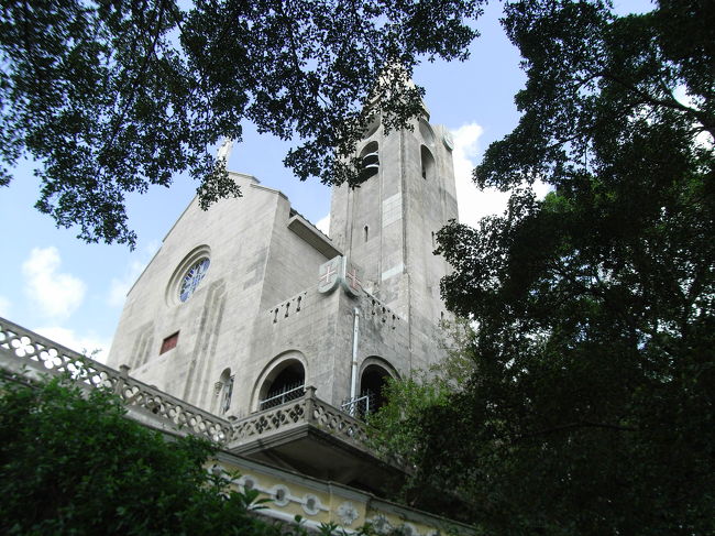 ペンニャ教会<br />ペンニャの丘に立つとパイタ島などが見えます