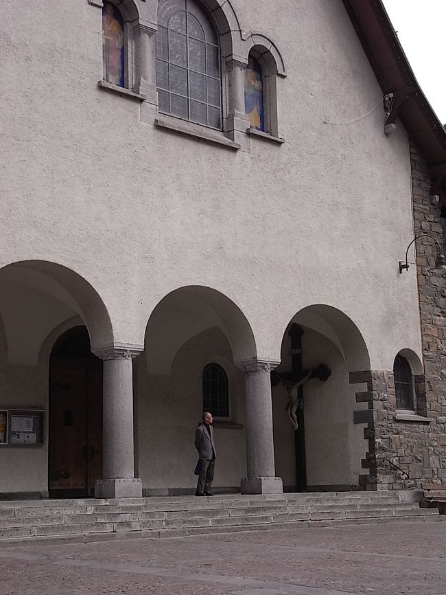 ツェルマットの教会にて。<br />