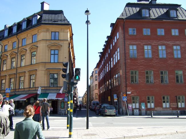 橋を渡り終わり、旧市街（ガムラスタン）に入りました。