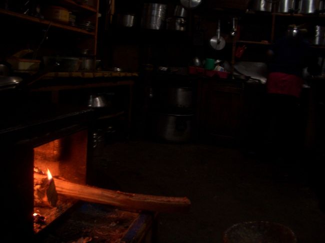 山小屋のキッチン