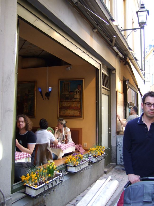 ここにも、オープンカフェがあります。