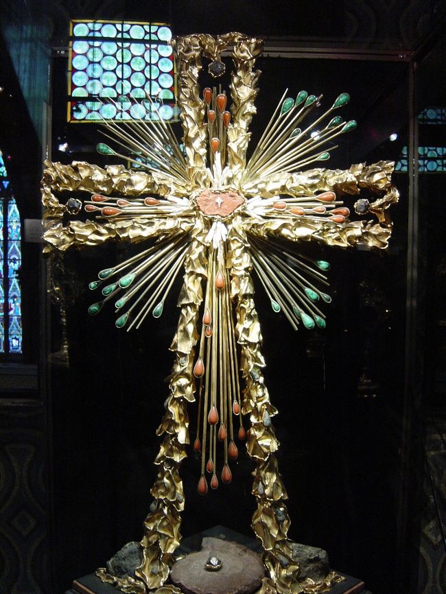 教会内にある展示品にはこのようなものが。