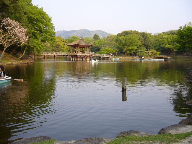 奈良町から「浮見堂」へ。<br /><br />ここも「鹿男・・」で使われていました。<br />