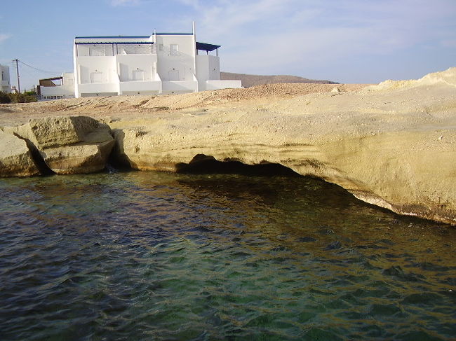 まさか・・・<br />あの建物の下って・・・・・・。